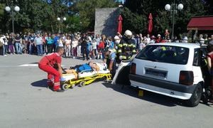 Slika vijesti/2014/Defibrilator (7).JPG